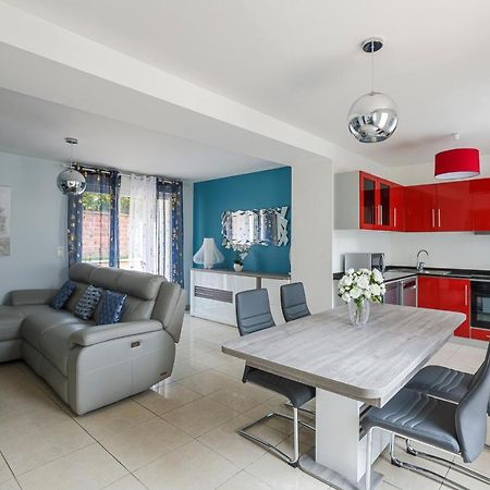 Logement 004 A 300M De La Gare Mantes La Jolie ภายนอก รูปภาพ