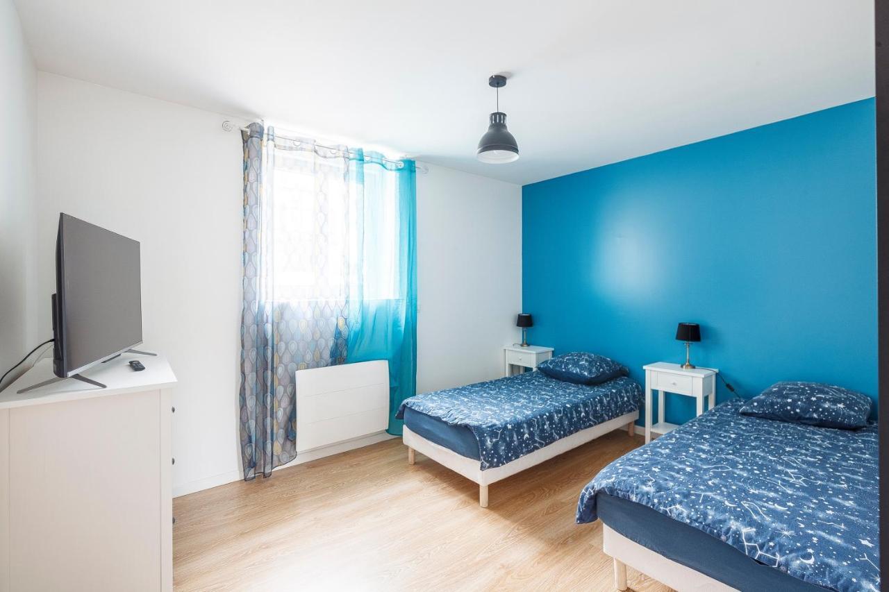 Logement 004 A 300M De La Gare Mantes La Jolie ภายนอก รูปภาพ